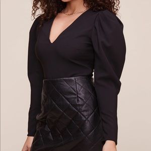 ASTR THE LABEL JOHANNA PUFF SLEEVE BODYSUIT